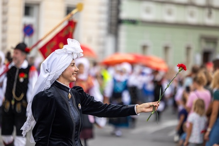 52. Dnevi narodnih noš_povorka (34)